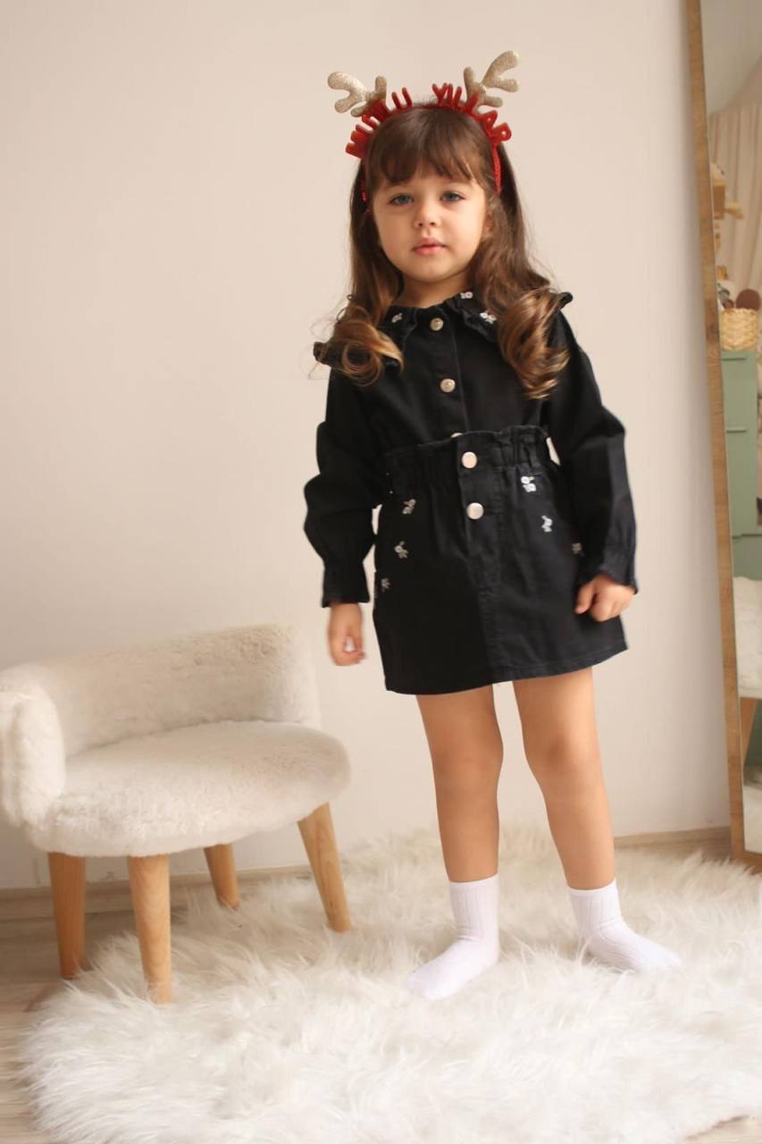 Ensemble Black Flower